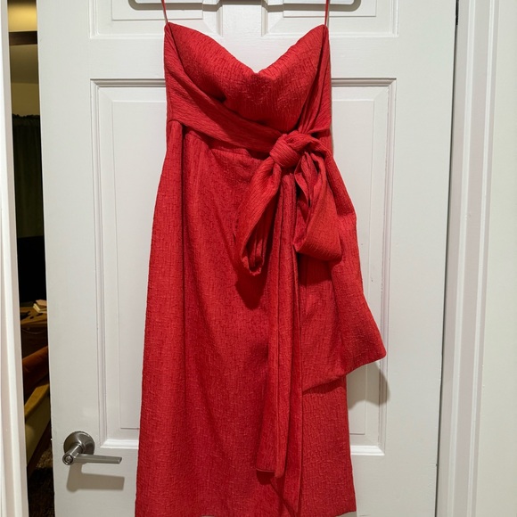 Rebecca Vallance Coral Midi Dress - Picture 5 of 5